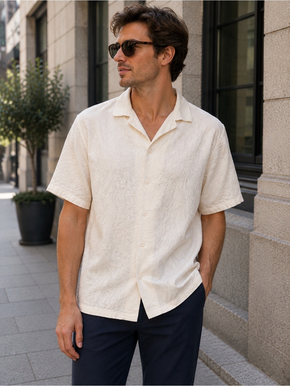 Ricky & Micky Men’s Textured Paisley Short Sleeve Shirt Ivory Size M